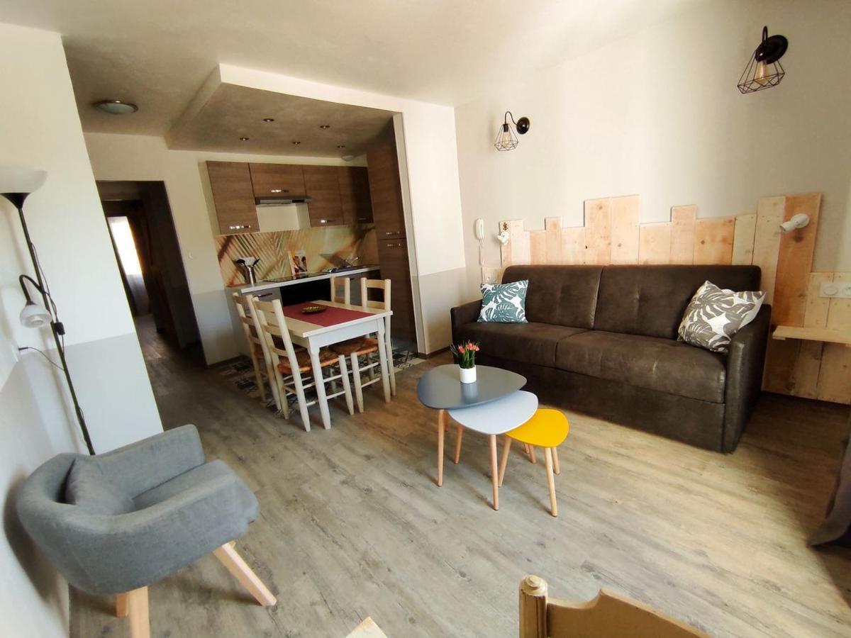 Aparthotel Logis Le Nid Du Pont De Gau Saintes-Maries-de-la-Mer Zewnętrze zdjęcie