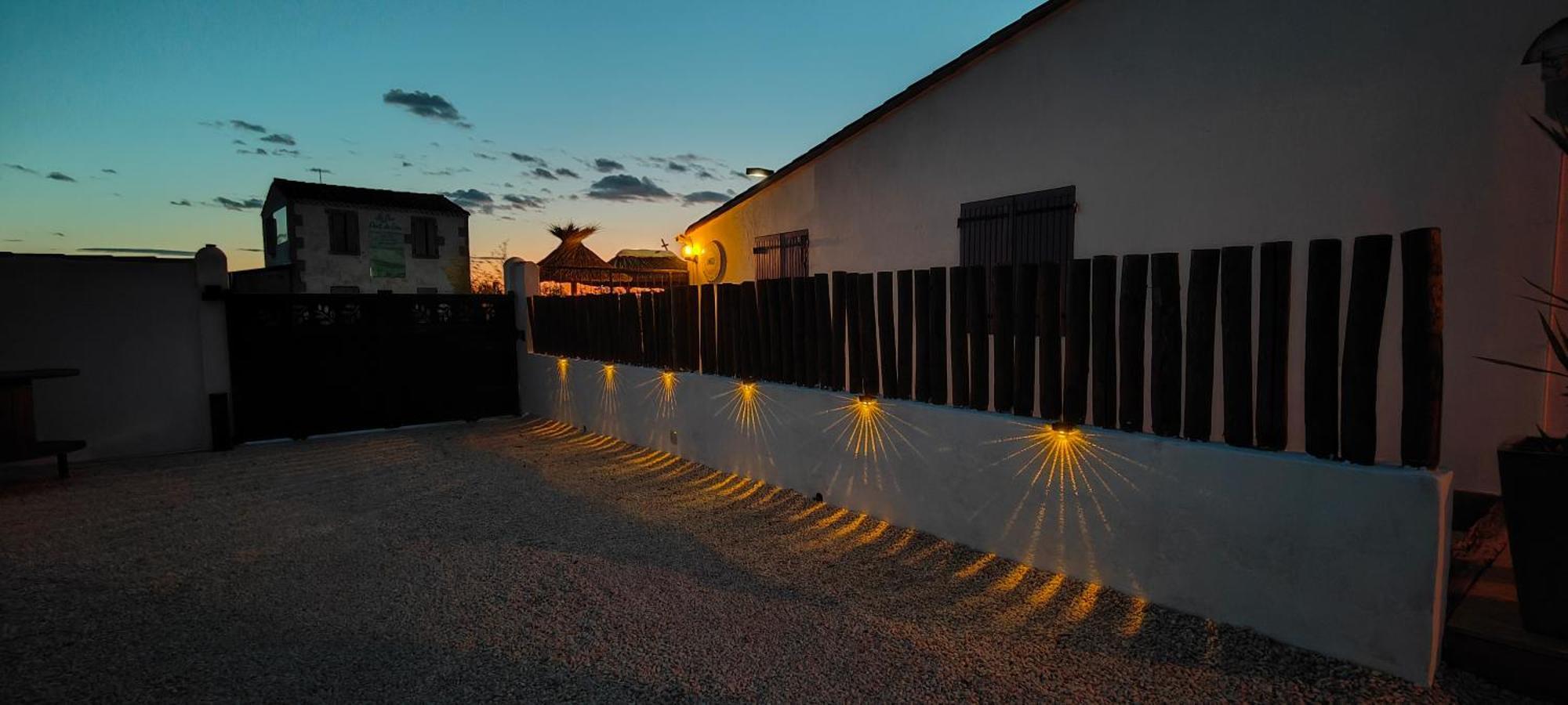 Aparthotel Logis Le Nid Du Pont De Gau Saintes-Maries-de-la-Mer Zewnętrze zdjęcie